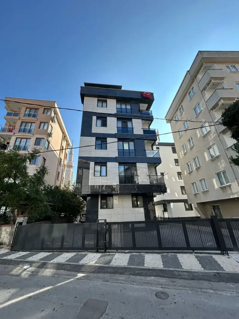 Maltepe Şen-Gökçeer Apartmanı